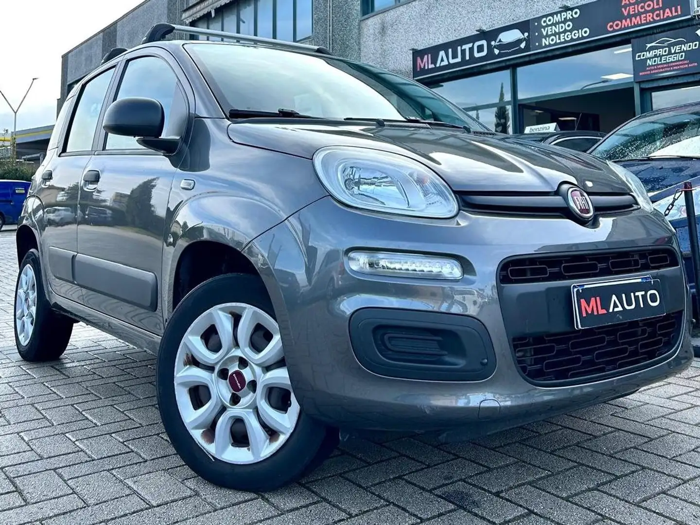 Fiat Panda Panda III 0.9 t.air t. natural power Lounge 80cv Grau - 1