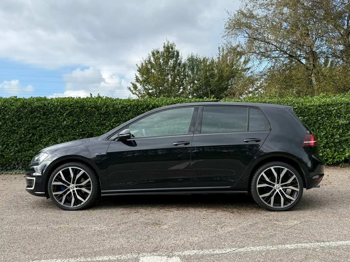 Volkswagen Golf GTE 1.4 TSI Automaat | Panoramadak | Leder | 19" Velge Noir - 2
