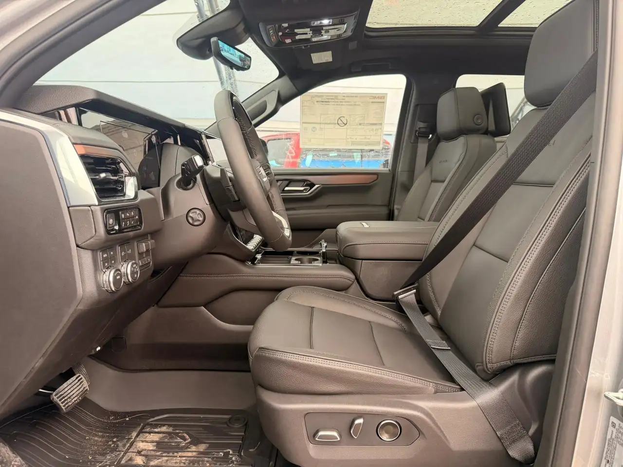 GMC Yukon снимка GMC Yukon
