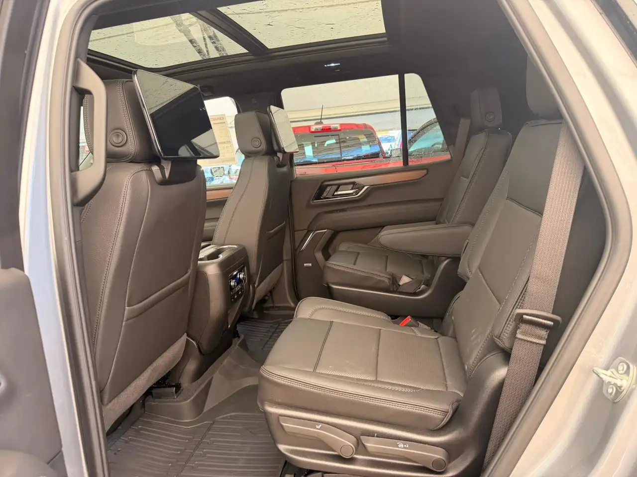 GMC Yukon снимка GMC Yukon