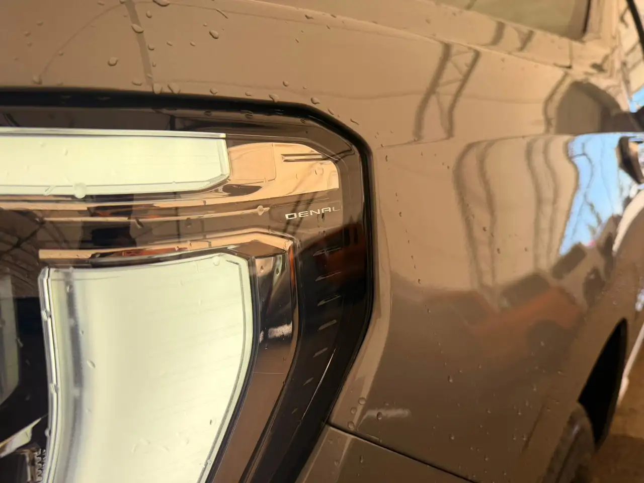 GMC Yukon снимка GMC Yukon