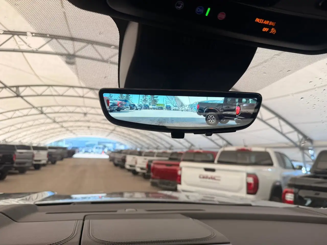 GMC Yukon снимка GMC Yukon