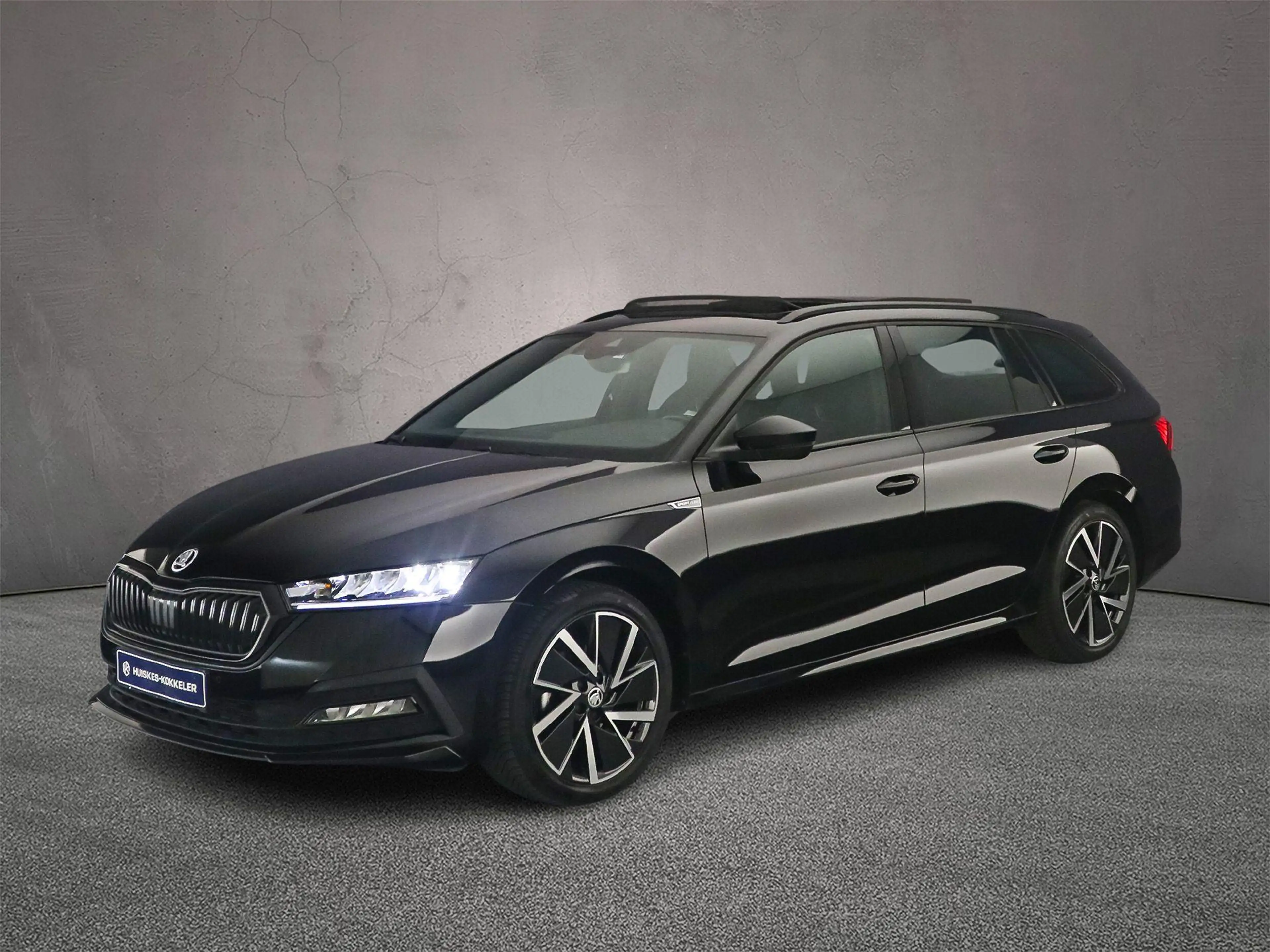 Skoda Octavia Combi Sportline Business 1.5 eTSI 150pk DSG Automa