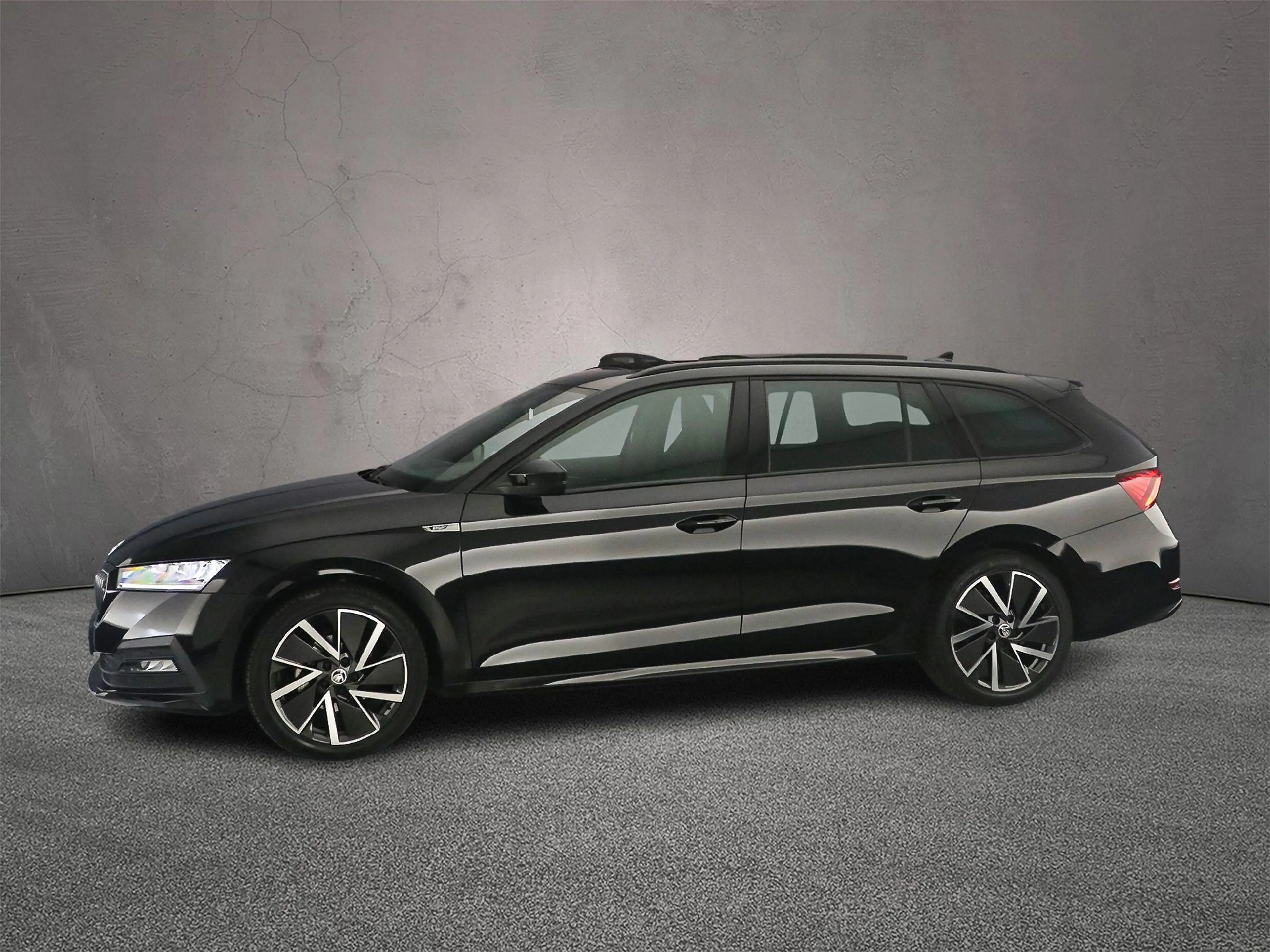 Skoda Octavia Combi Sportline Business 1.5 eTSI 150pk DSG Automa — photo 2