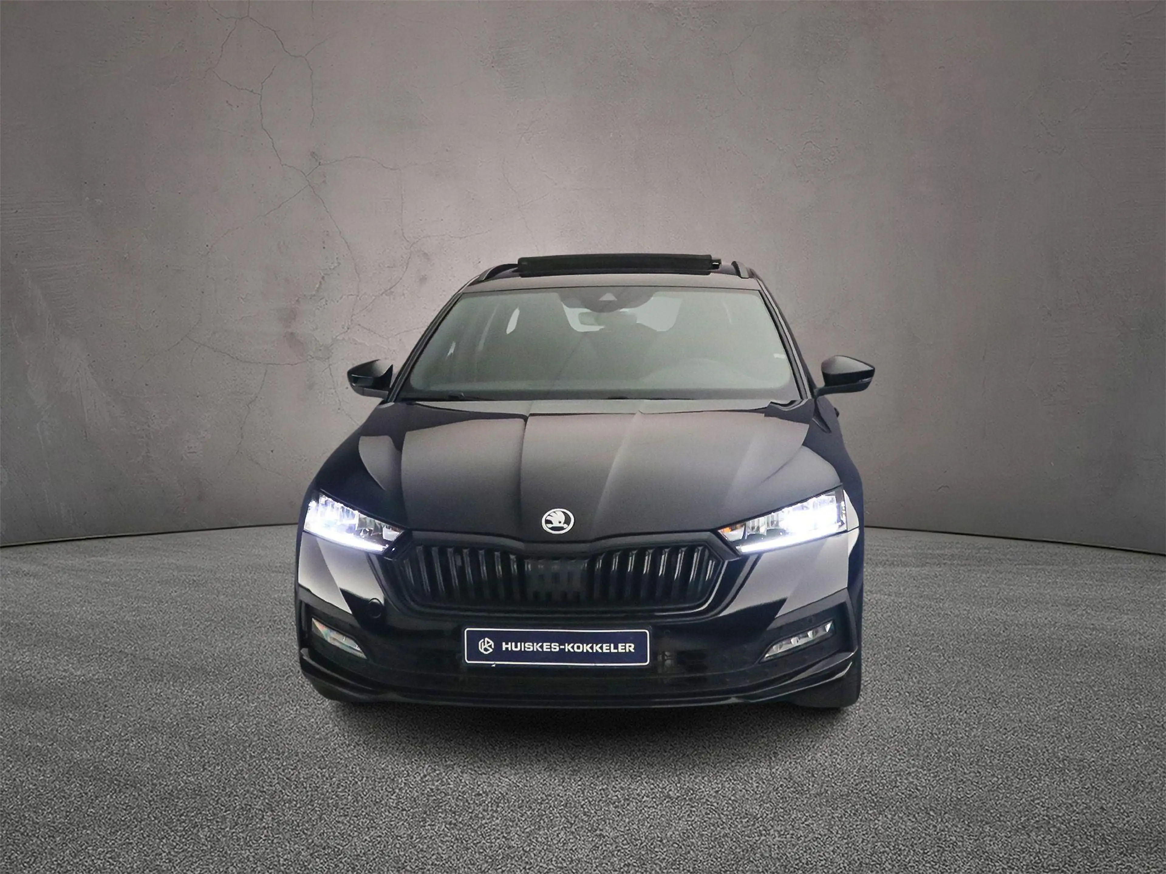 Skoda Octavia Combi Sportline Business 1.5 eTSI 150pk DSG Automa — photo 9