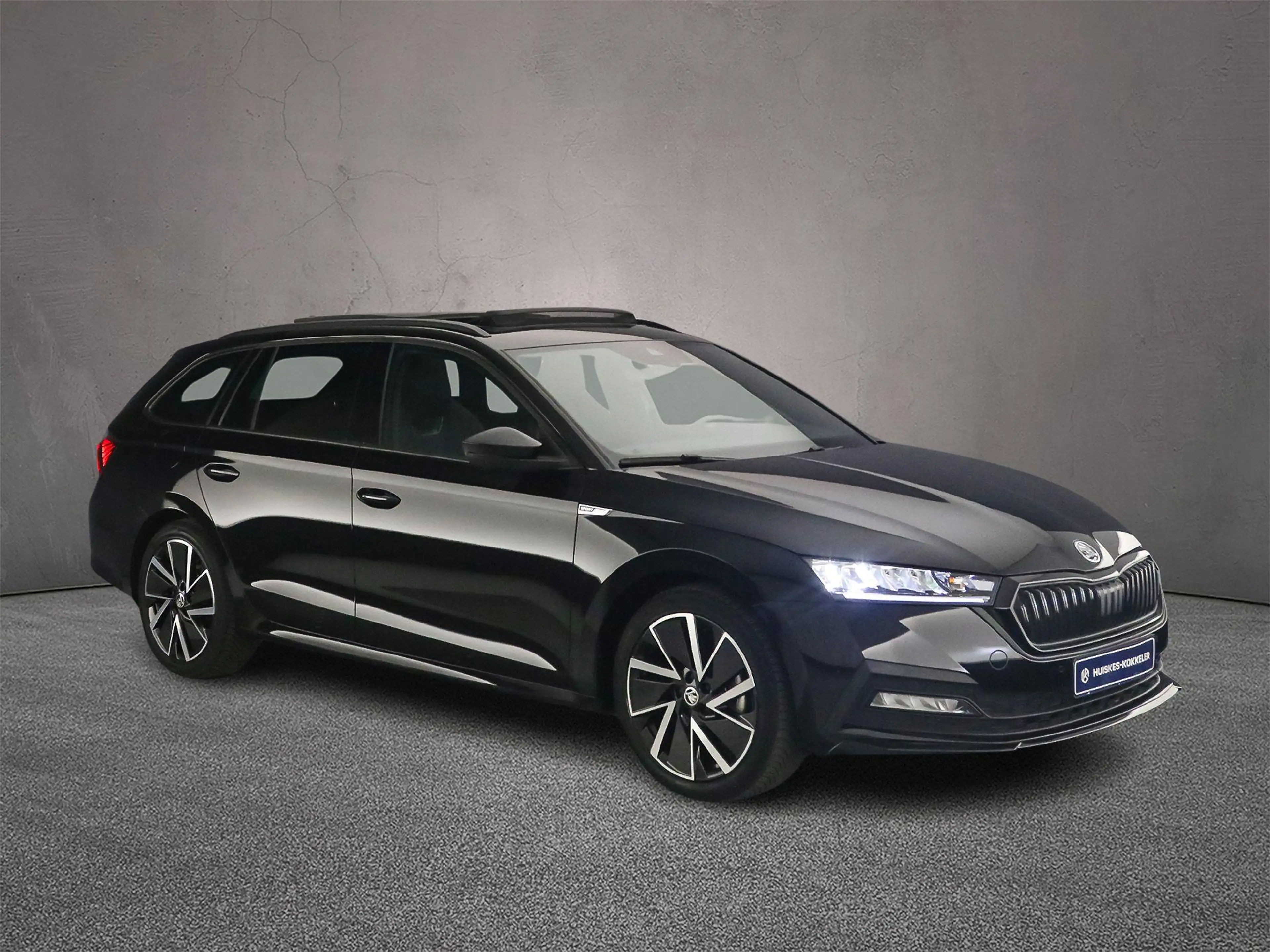 Skoda Octavia Combi Sportline Business 1.5 eTSI 150pk DSG Automa — photo 8