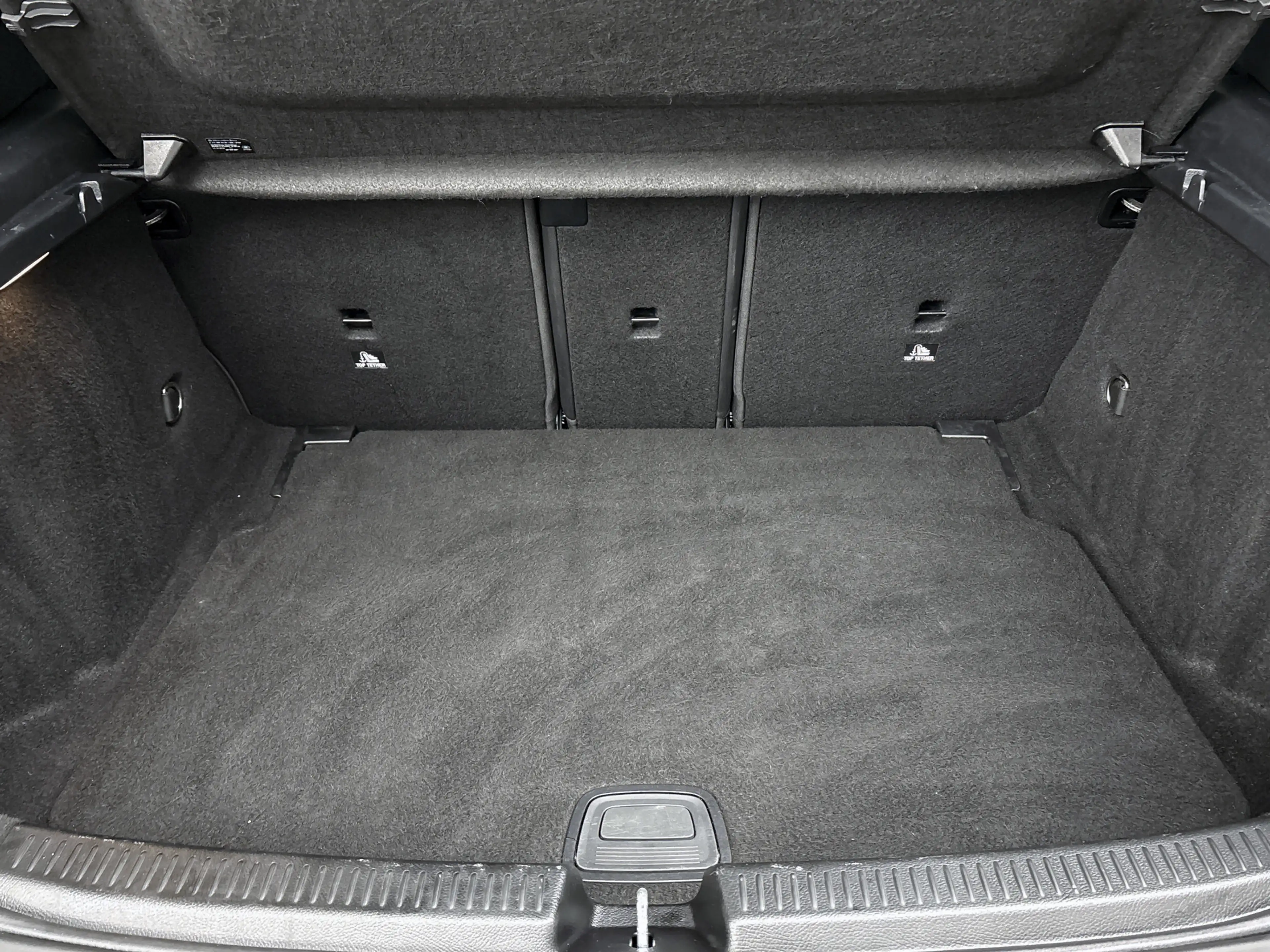 Mercedes-Benz A 200 Business Solution AMG Upgrade // TREKHAAK // CAMER — photo 12