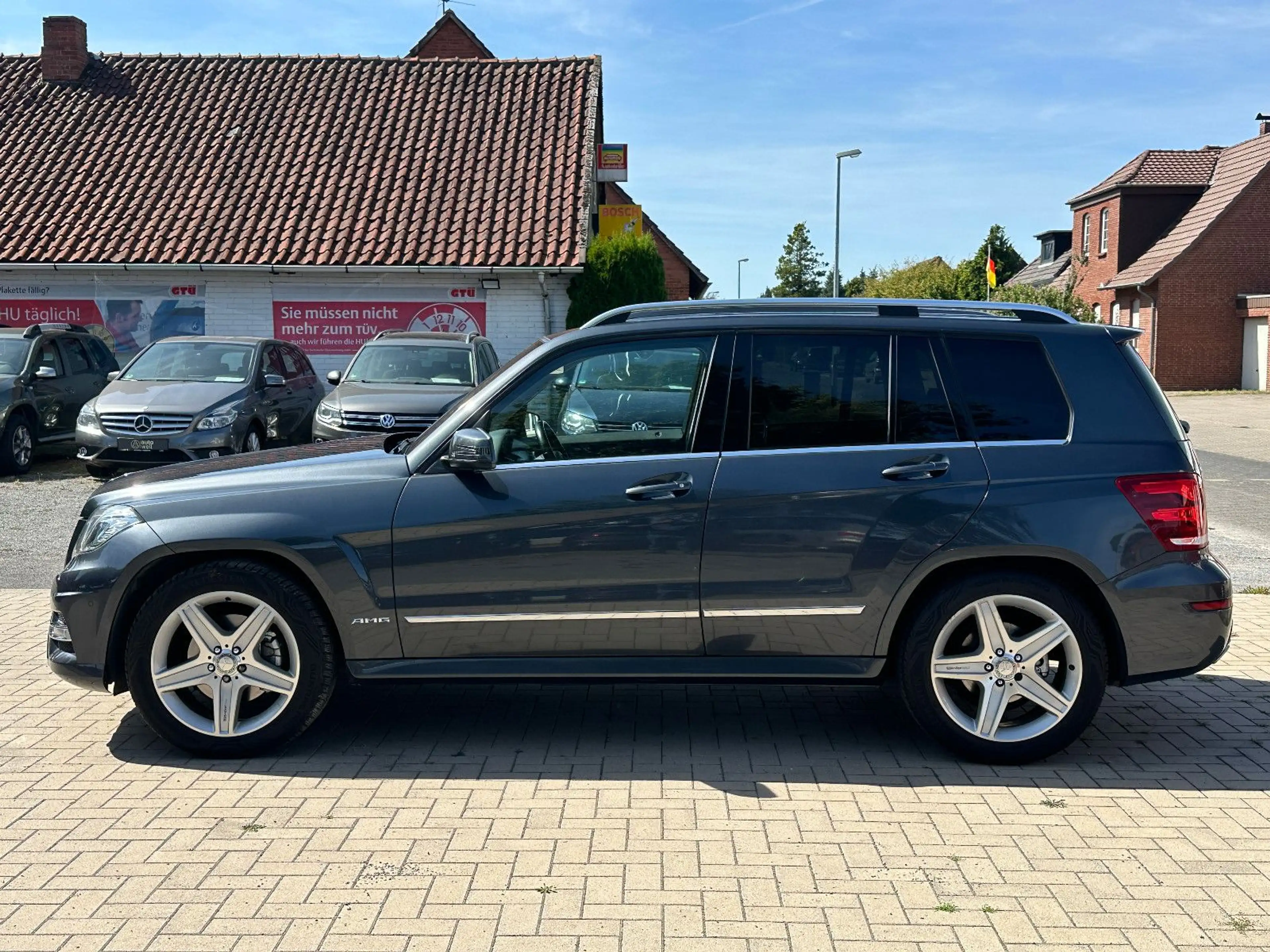 Mercedes-Benz GLK 220 CDI 4Matic, Aut., AMG, Leder, Service neu — photo 2