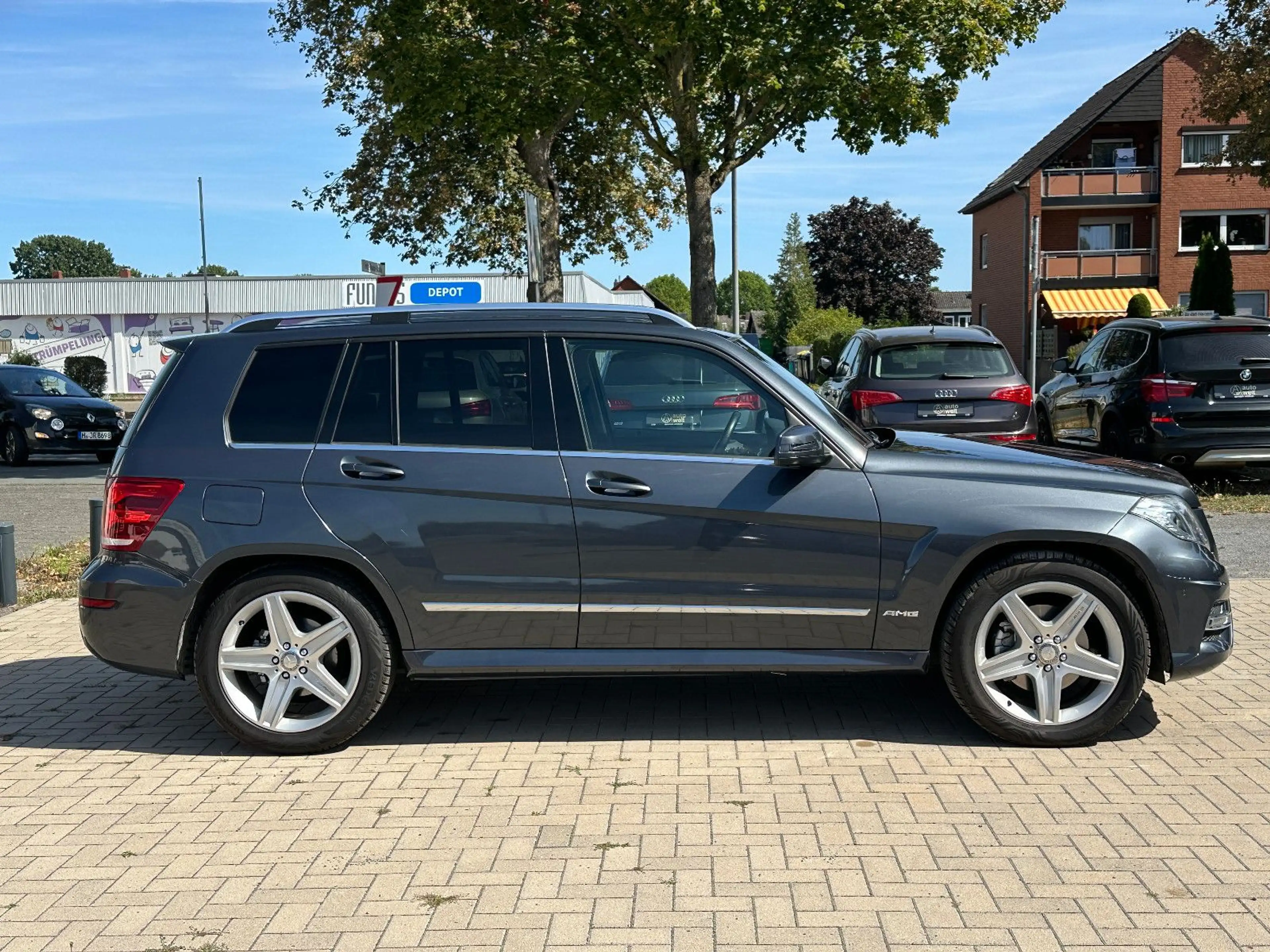 Mercedes-Benz GLK 220 CDI 4Matic, Aut., AMG, Leder, Service neu — photo 6