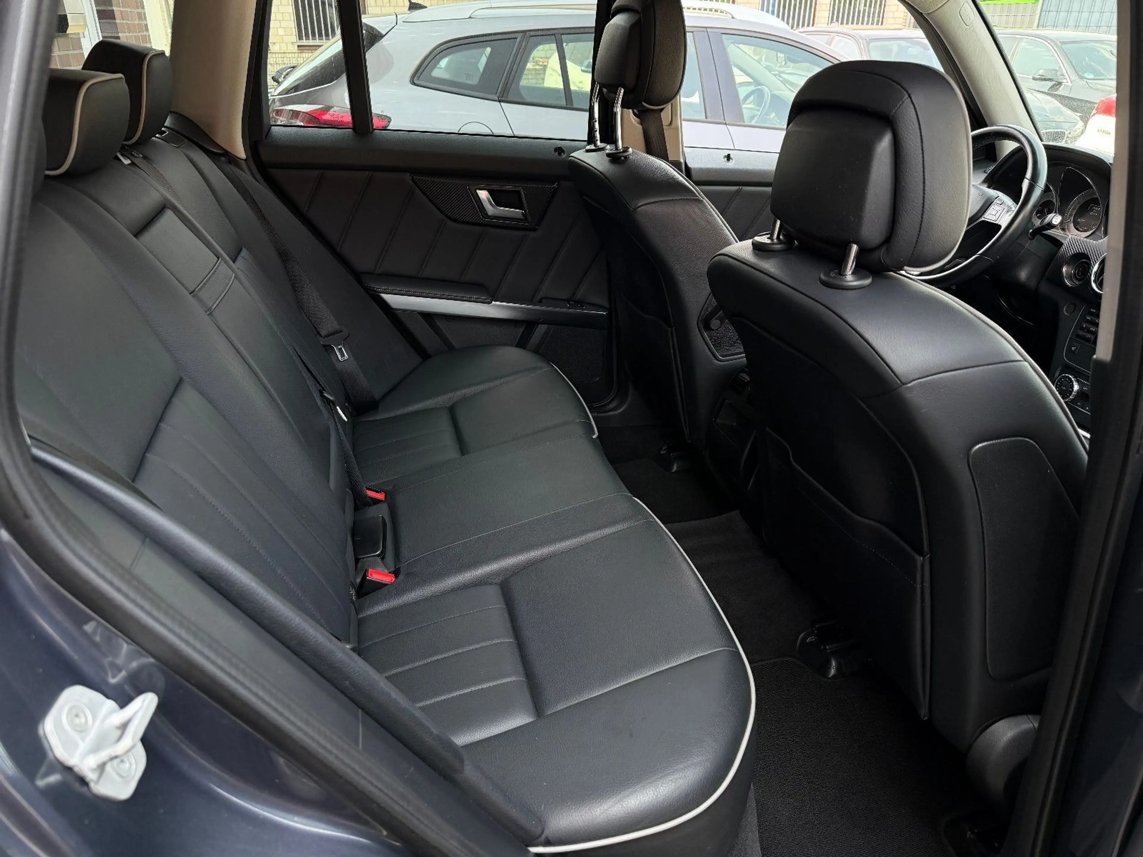 Mercedes-Benz GLK 220 CDI 4Matic, Aut., AMG, Leder, Service neu — photo 14