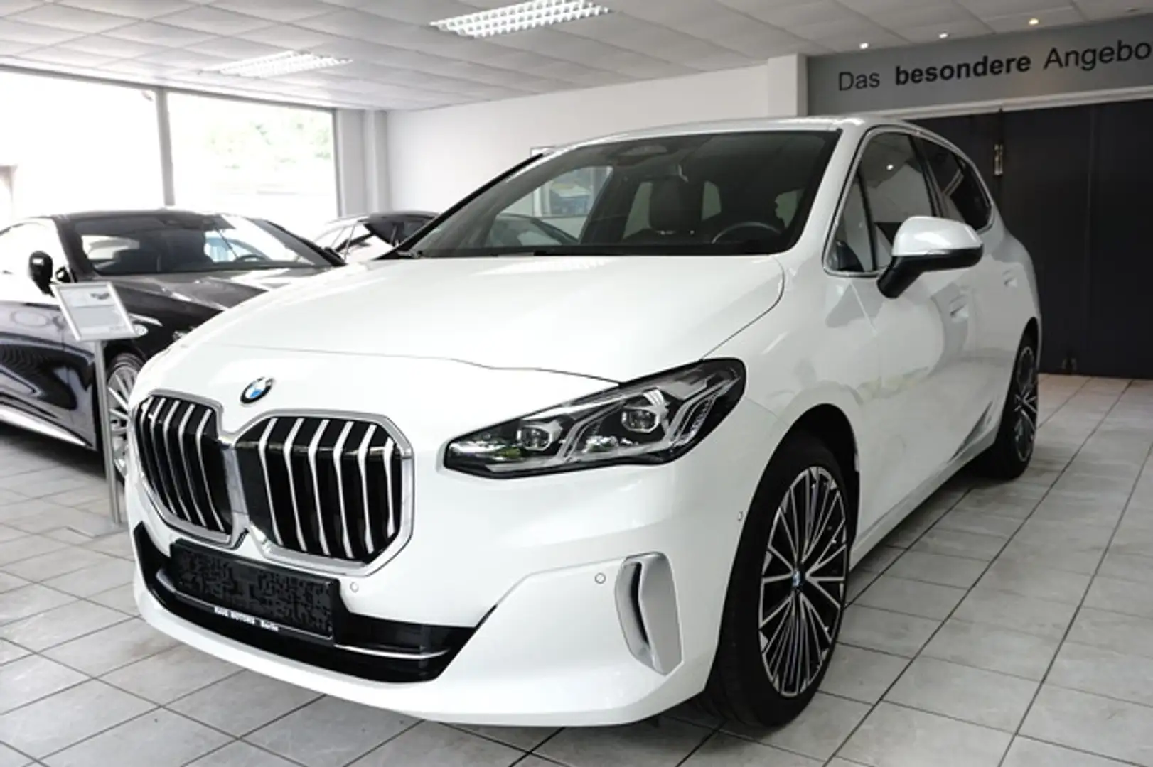 BMW 220 Active Tourer LUXURY AHK PANO INDIVIDUAL Bianco - 2