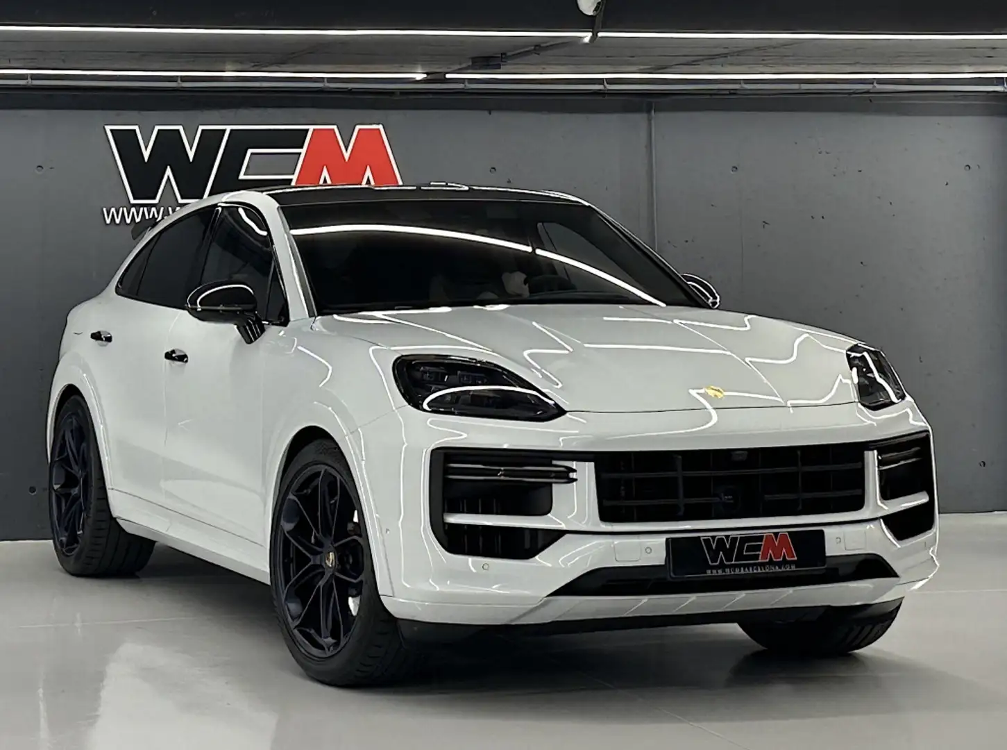 Porsche Cayenne Coupé Turbo E-Hybrid GT Aut. Weiß - 1