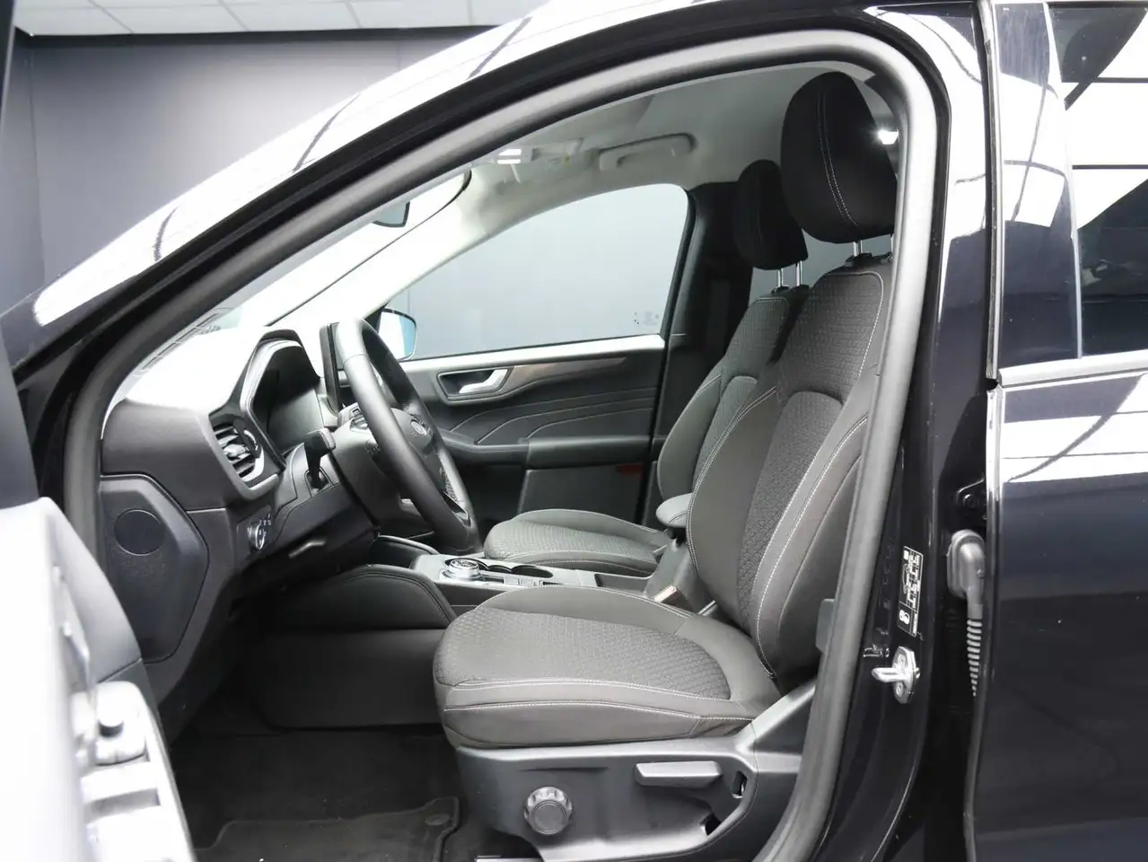Ford Kuga 2.5 full hybrid Titanium 2wd 180cv auto, миниатюра 10