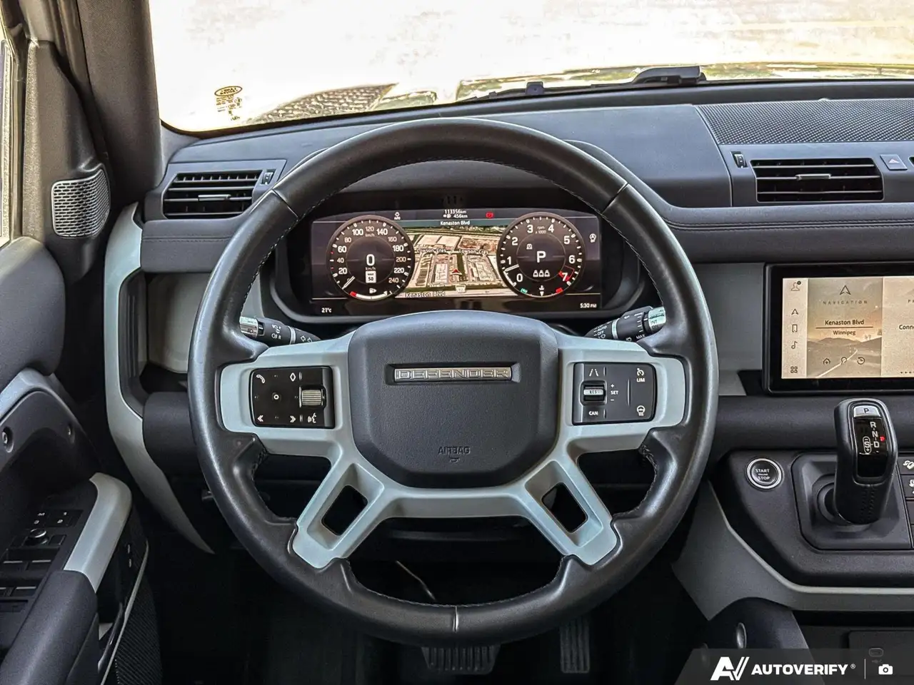 Land Rover Defender photo Land Rover Defender