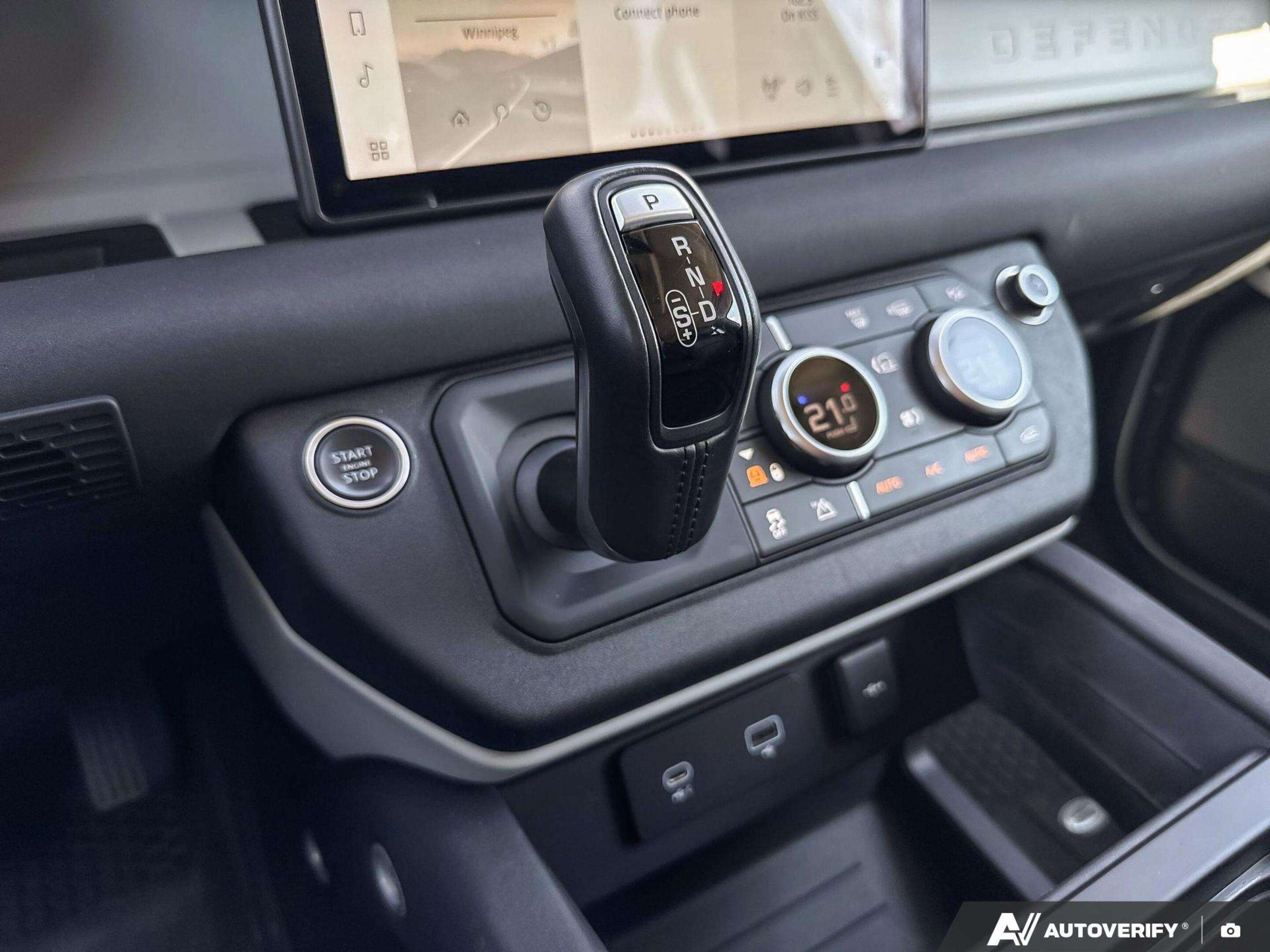 2020 Land Rover Defender First Edition Local One Owner Trade thumb 19