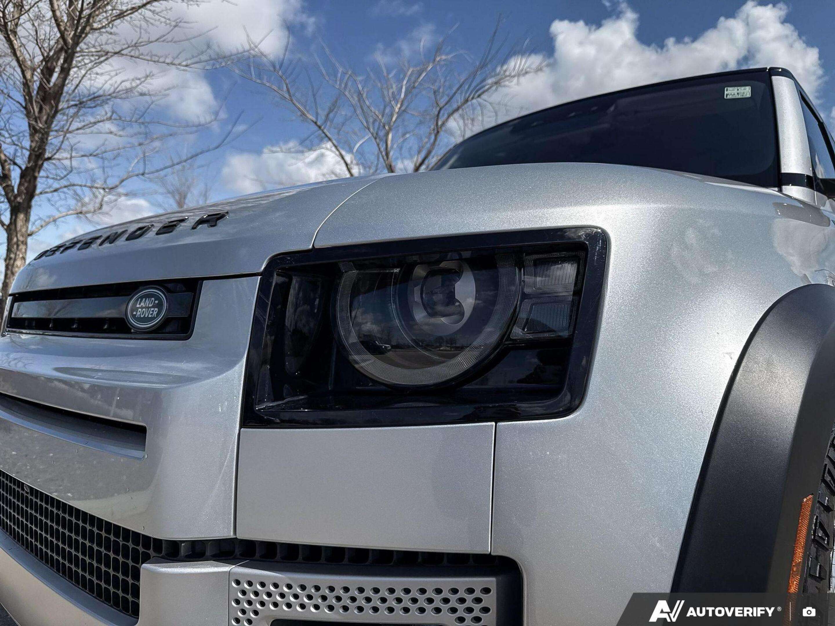 2020 Land Rover Defender First Edition Local One Owner Trade thumb 9