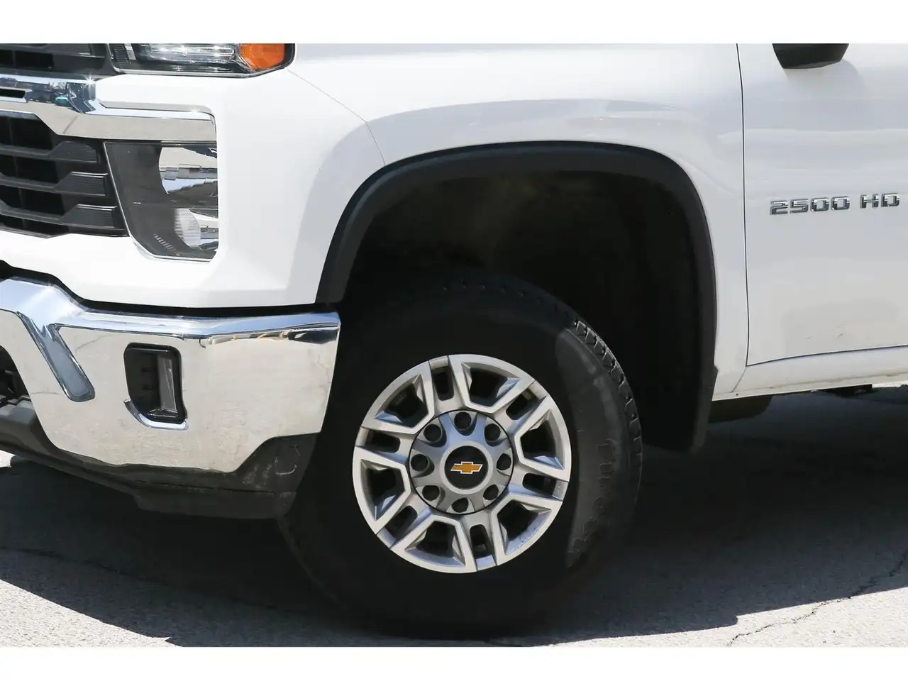 Chevrolet Silverado 2500 снимка Chevrolet Silverado 2500