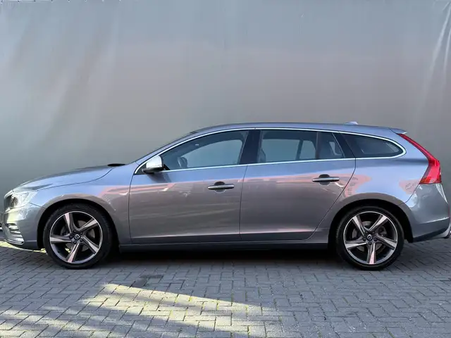 Volvo V60 view 6