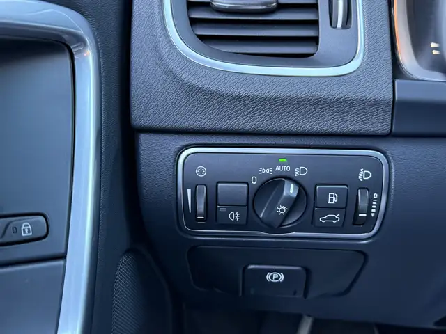 Volvo V60 view 8
