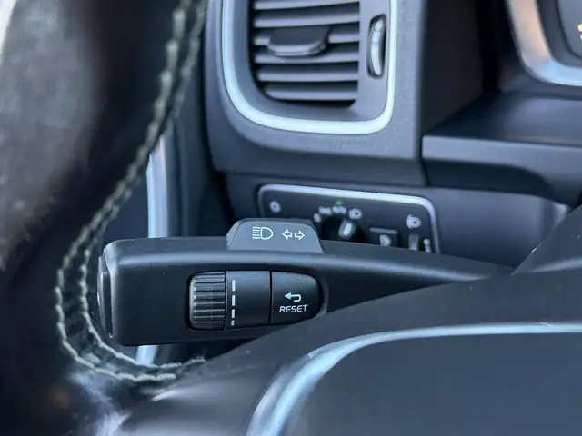 Volvo V60 view 9
