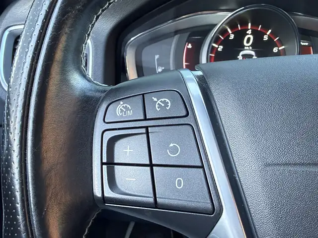 Volvo V60 view 10