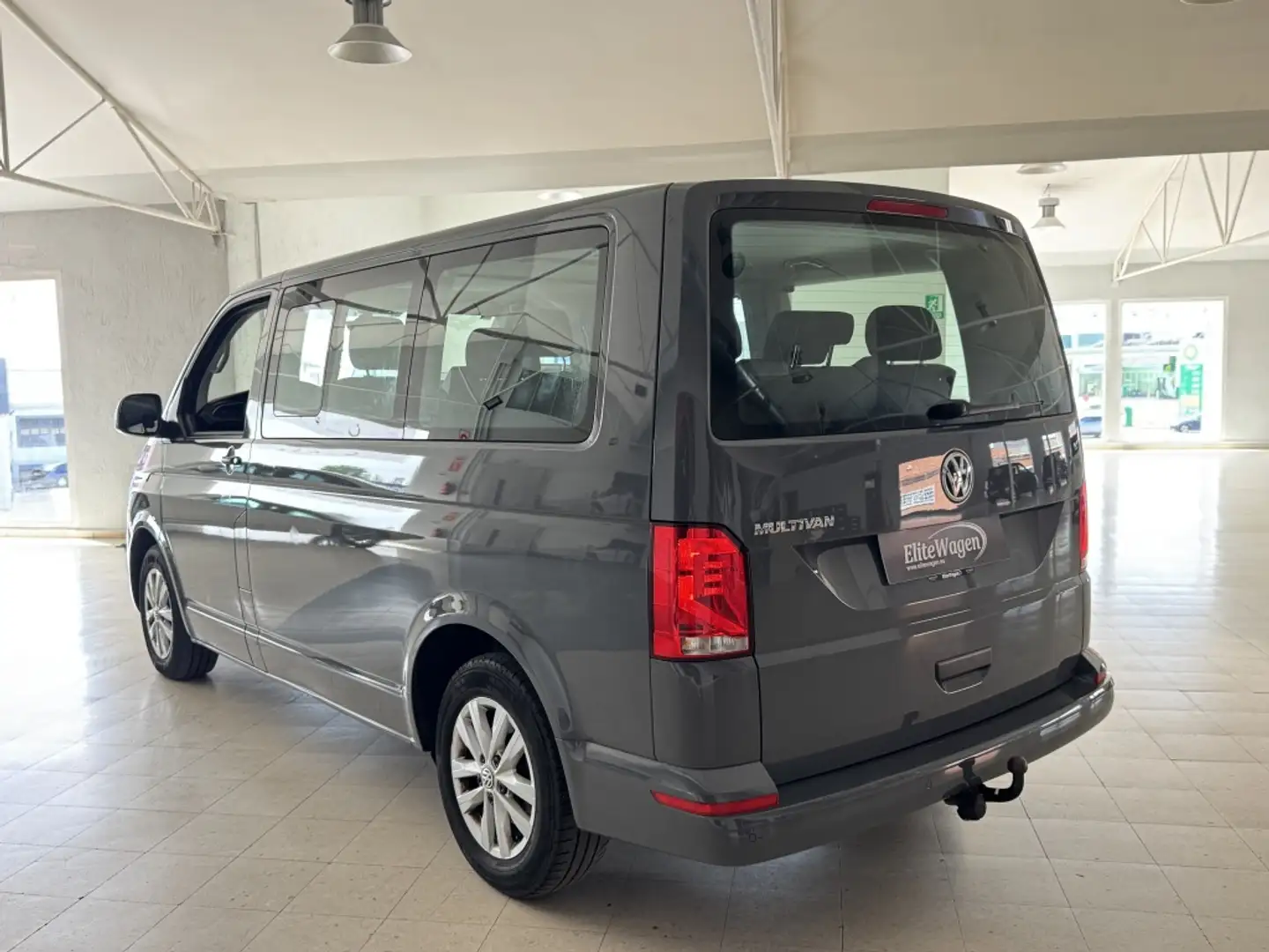 Volkswagen Multivan 2.0TDI SCR BMT Origin DSG7 110kW Gris - 2