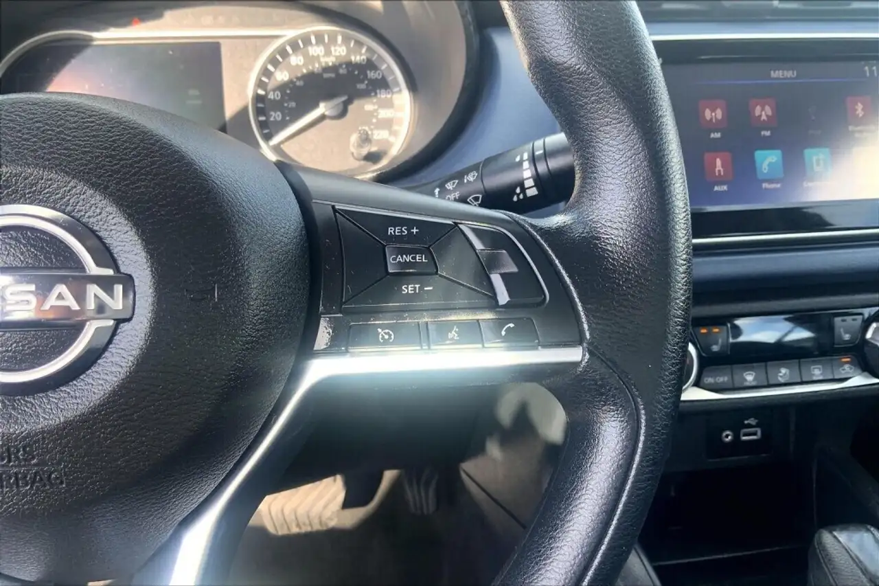 Nissan Versa снимка Nissan Versa