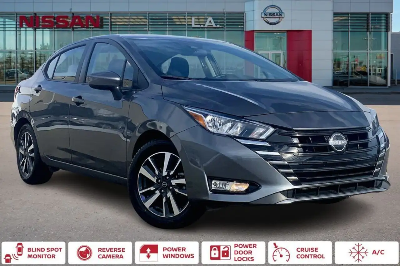 Nissan Versa снимка Nissan Versa