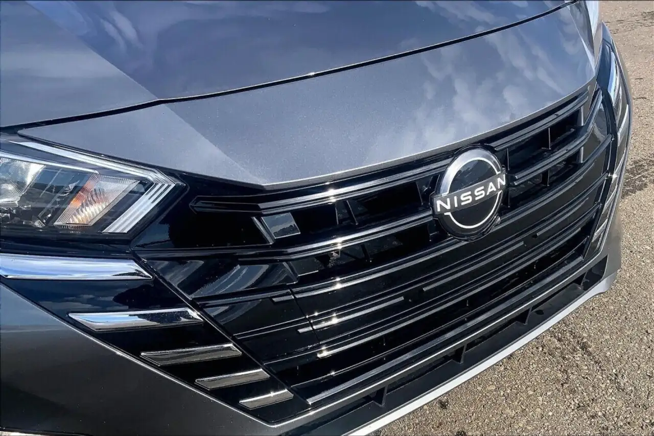 Nissan Versa снимка Nissan Versa