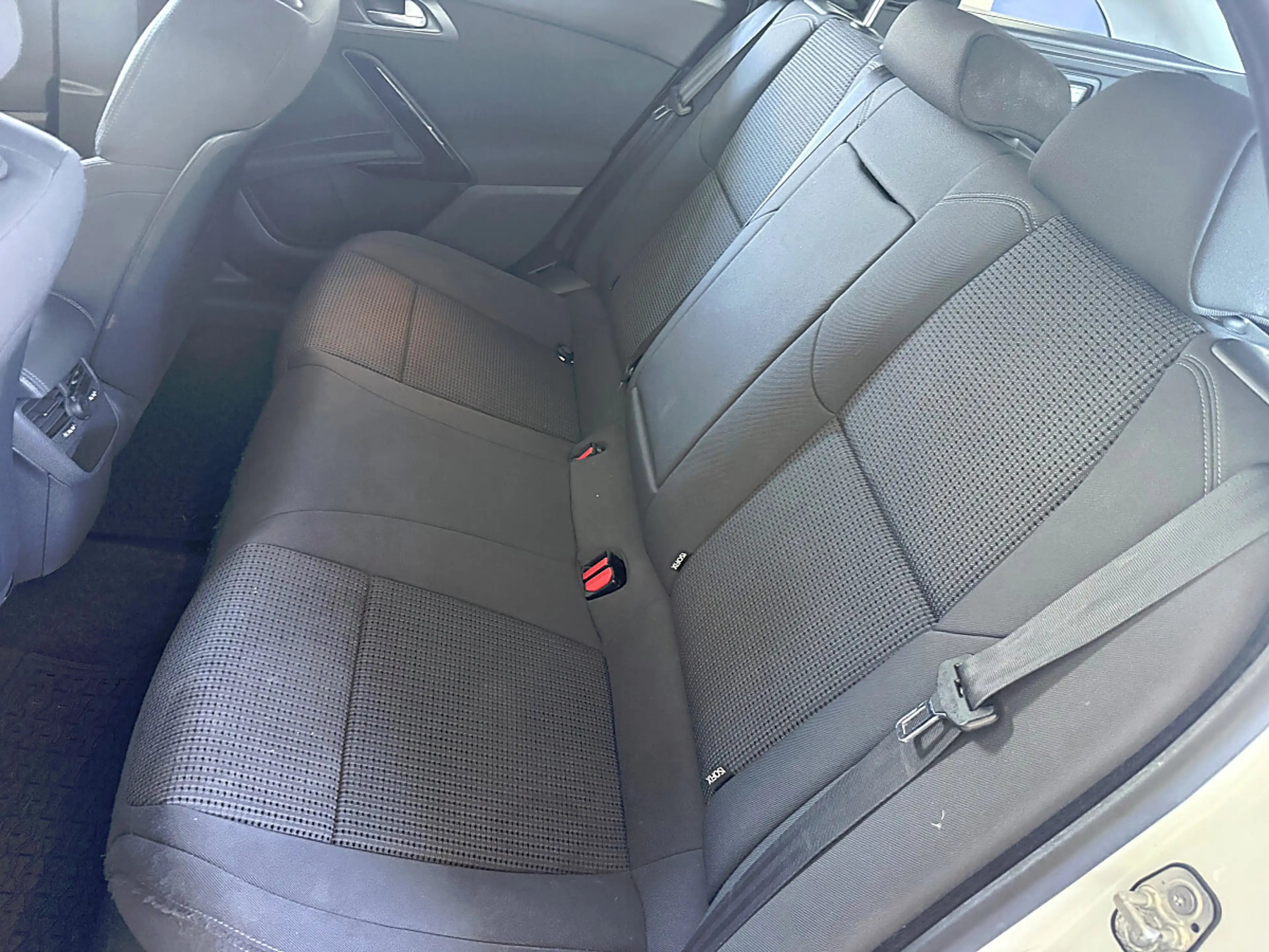 Peugeot 508 SW 2,0 HDI 140 FAP Professional Line — photo 8