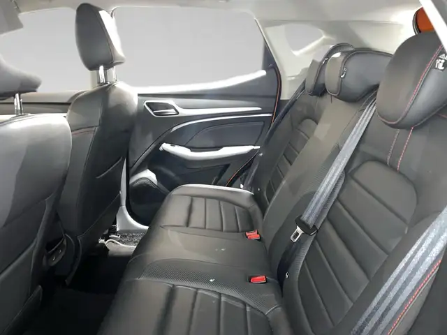MG ZS view 11
