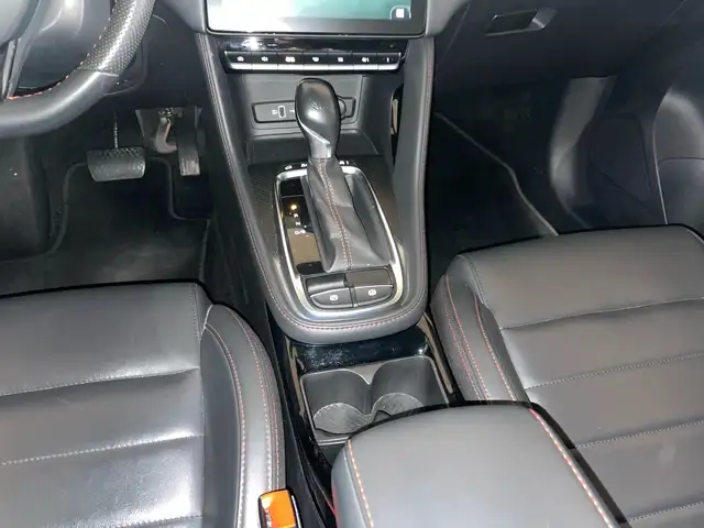 MG ZS view 10