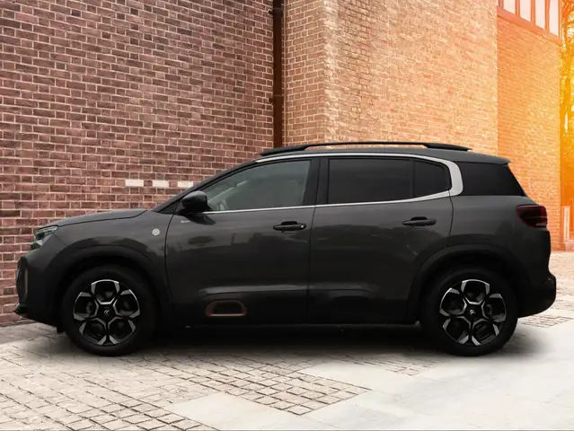 Citroen C5 Aircross view 3