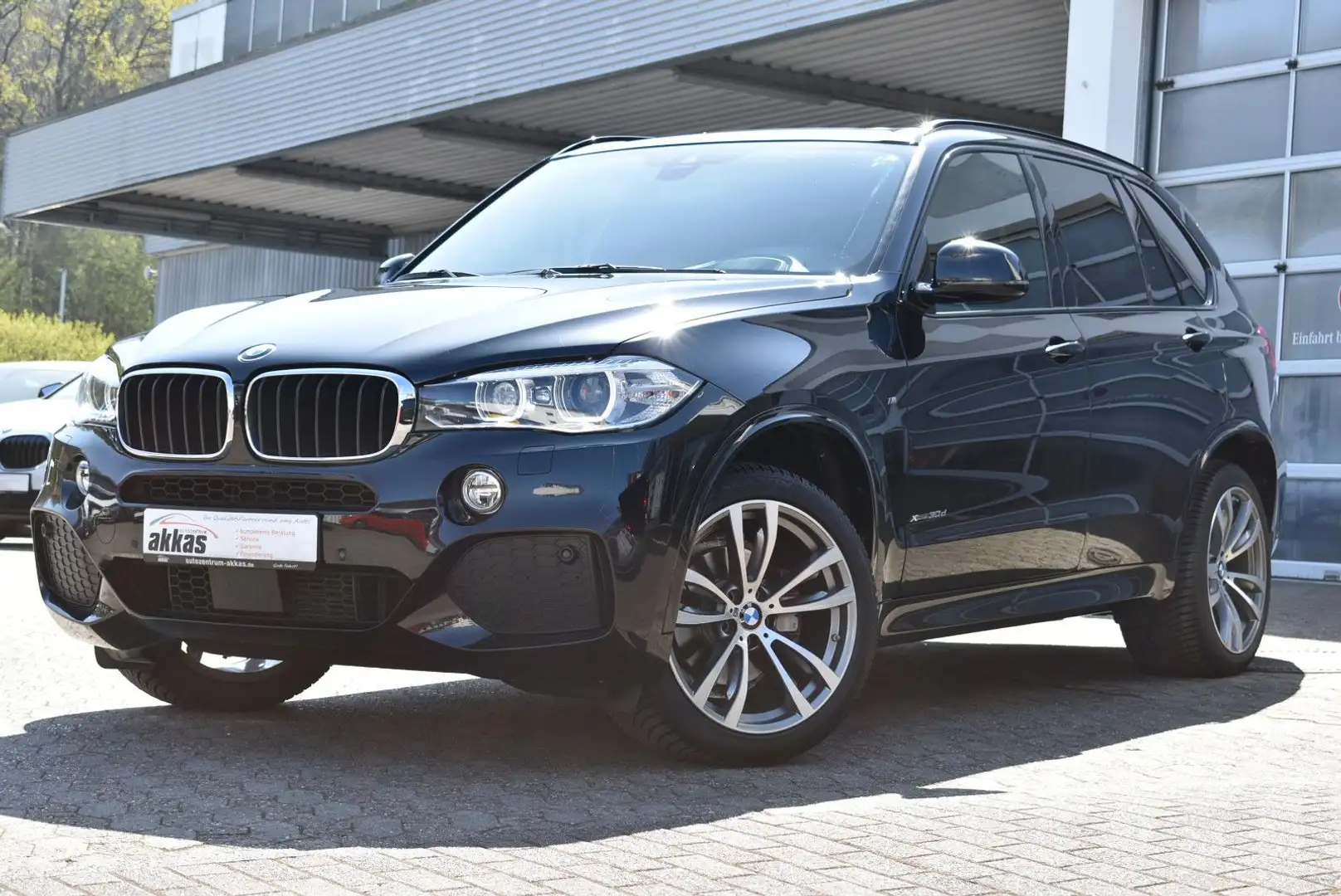 BMW X5 xDrive30d M-Sport SAG *1.Hand*Pano*Kamera*HUD Noir - 2