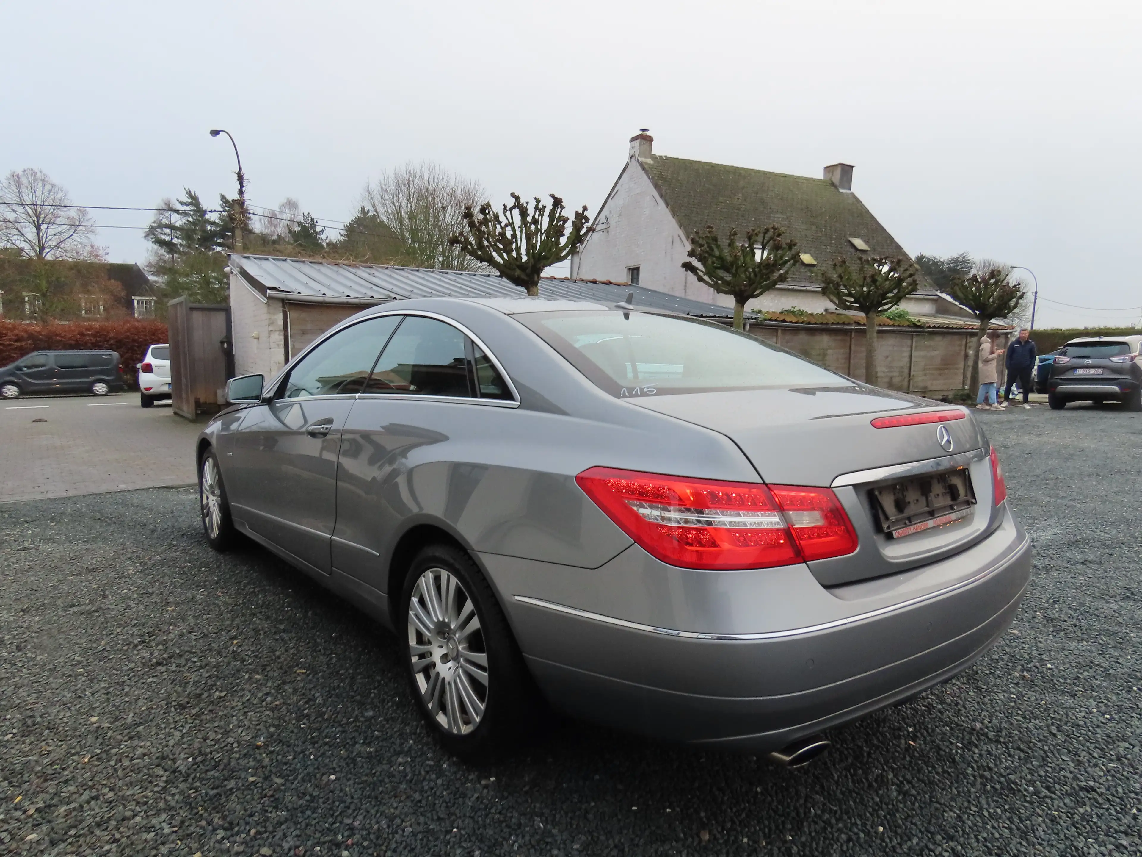 Mercedes-Benz E 220 E 220 CDI DPF Coupe BlueEFFICIENCY Elegance — photo 10