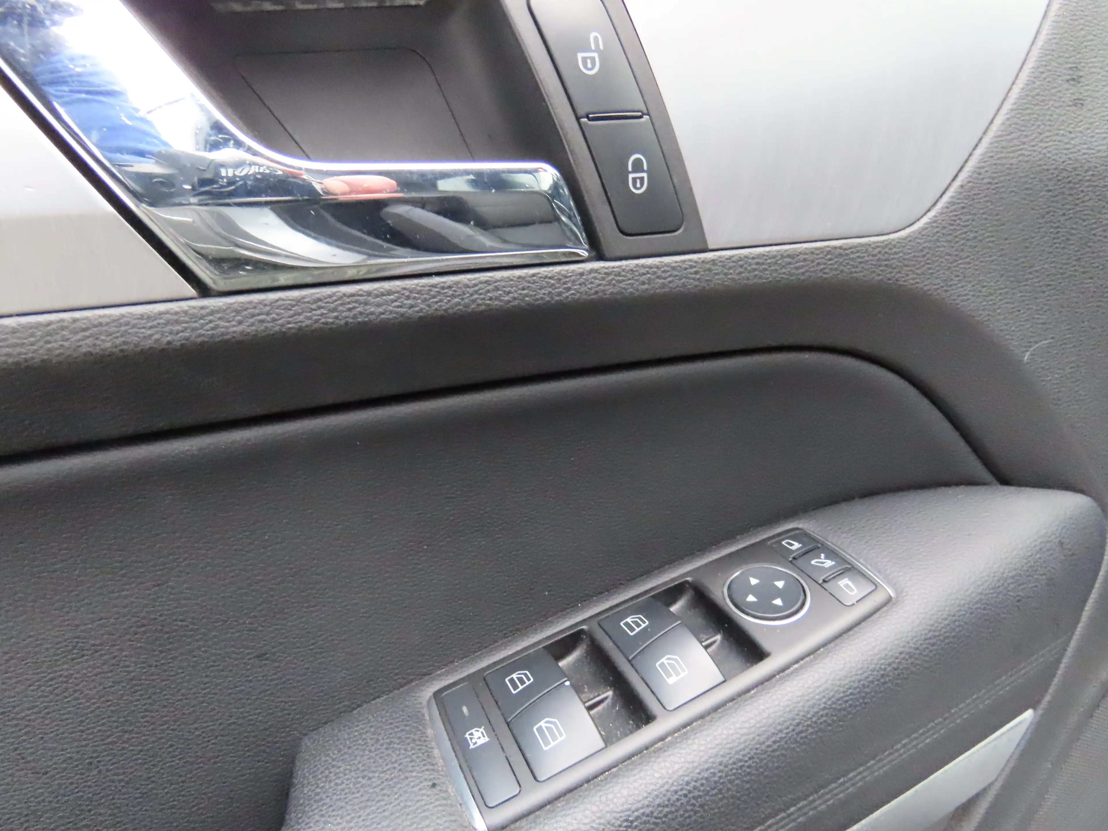 Mercedes-Benz E 220 E 220 CDI DPF Coupe BlueEFFICIENCY Elegance — photo 8