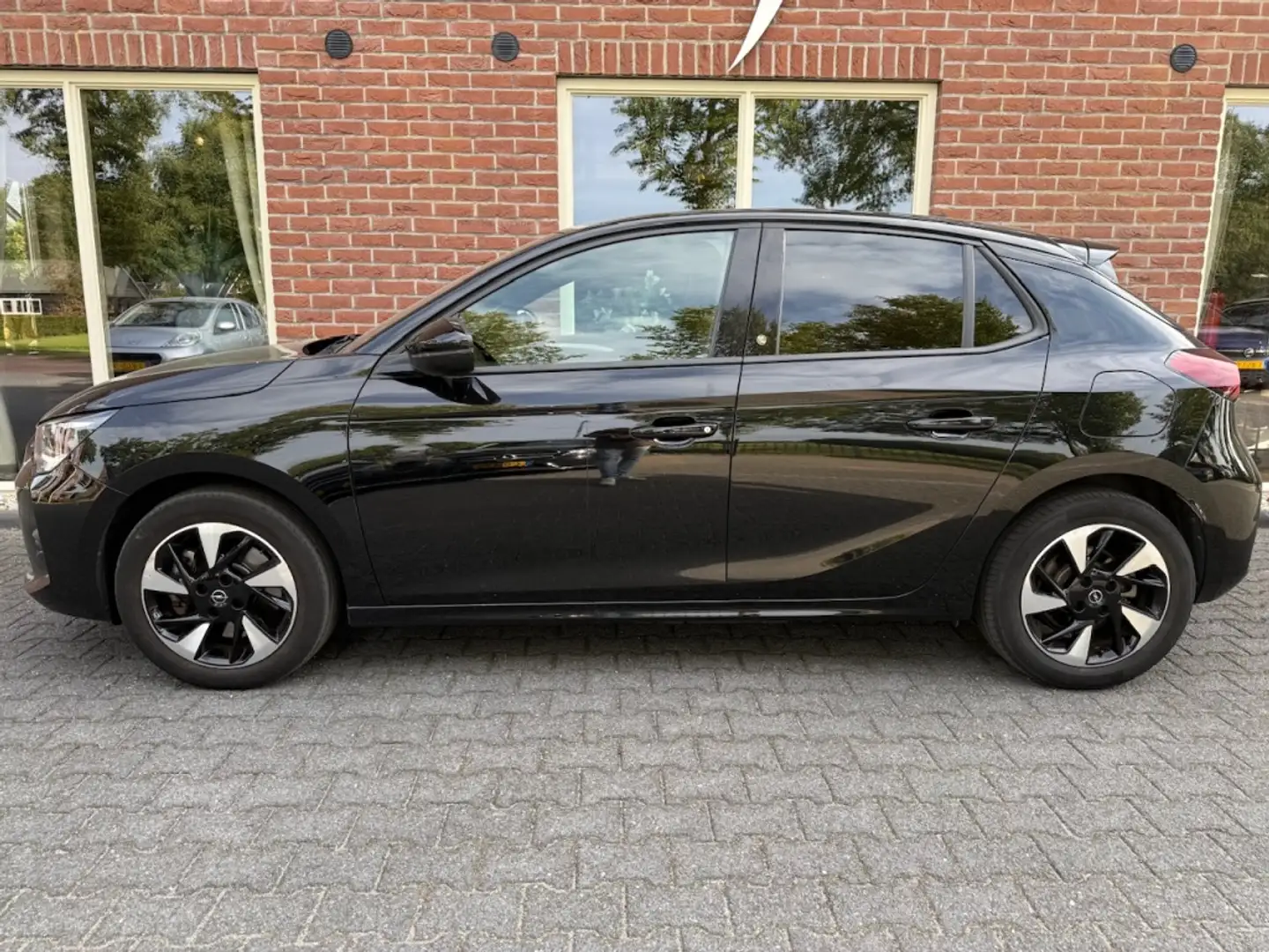Opel Corsa-e GS Line 50 kWh 50kWh CARPLAY / ANDROID / PDC / LMV Schwarz - 2