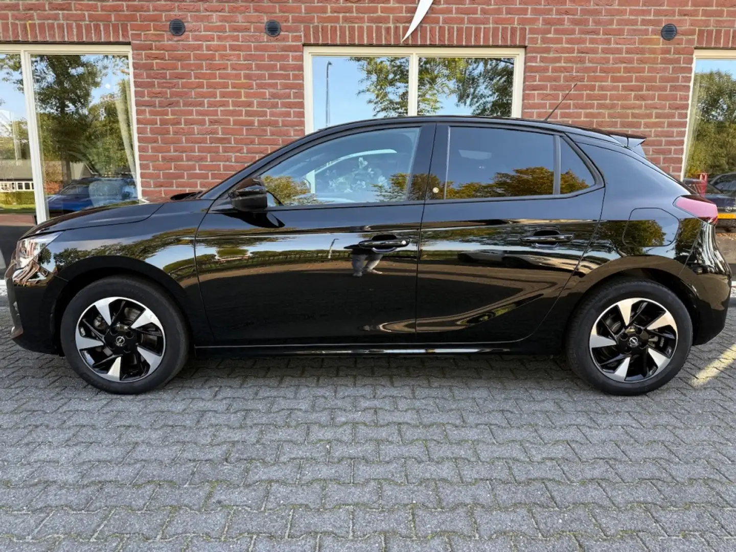 Opel Corsa-e GS Line 50 kWh 50kWh CARPLAY / ANDROID / PDC / LMV Schwarz - 2