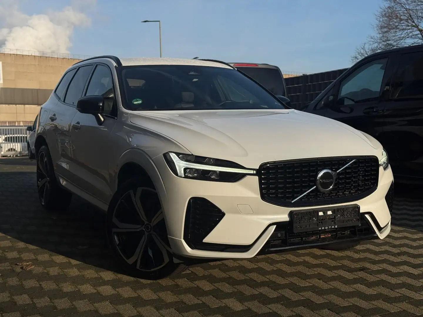 Volvo XC60 R Design AWD Navi Leder Massage AHK Luft Blanco - 2