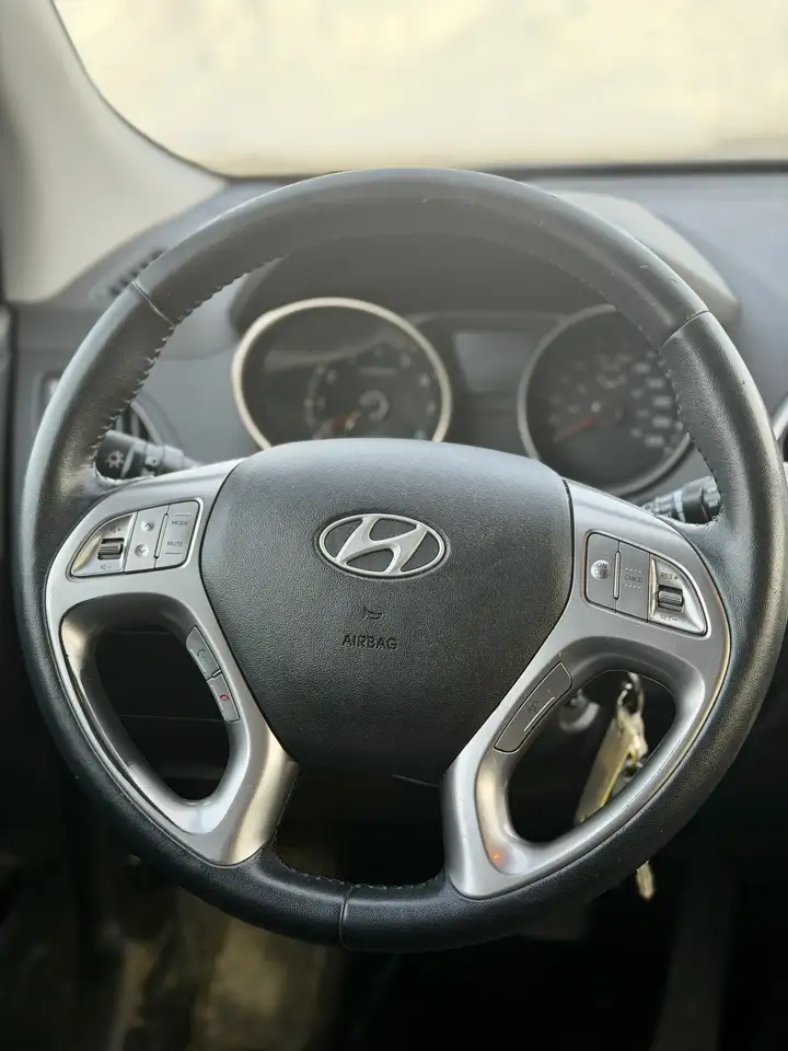 Hyundai TUCSON снимка Hyundai TUCSON