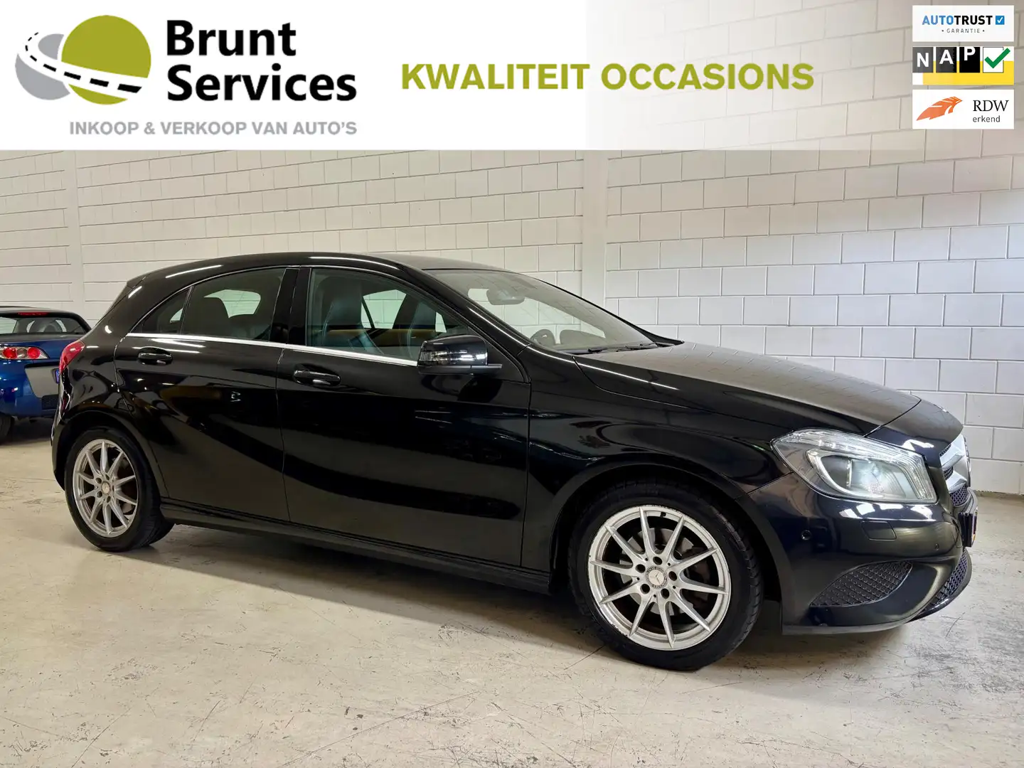 Mercedes-Benz A 180 Prestige Comfort Bj.14|Automaat|Xenon|Pdc|Navi|Vol Zwart - 1
