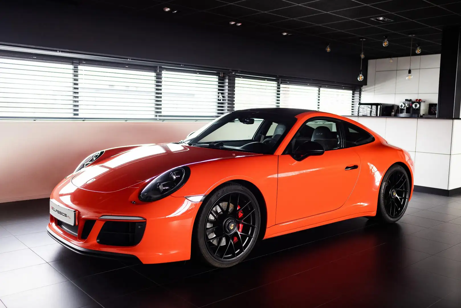 Porsche 991 3.0 Carrera 4 GTS Pomarańczowy - 2