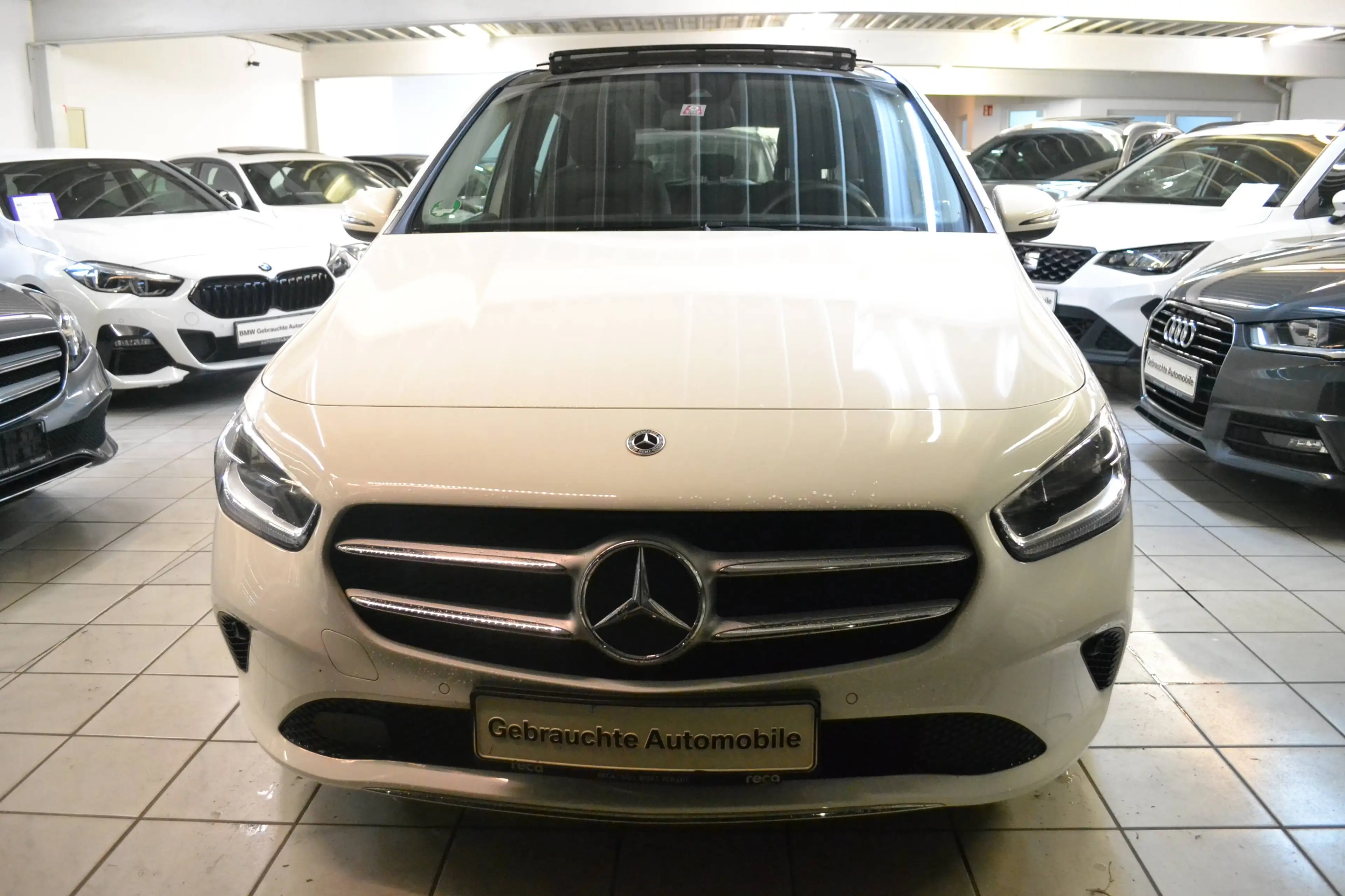 Mercedes-Benz B 180 D Style *PANORAMA*TEILLEDER*NAVIGATION*TEMPOMAT — photo 15