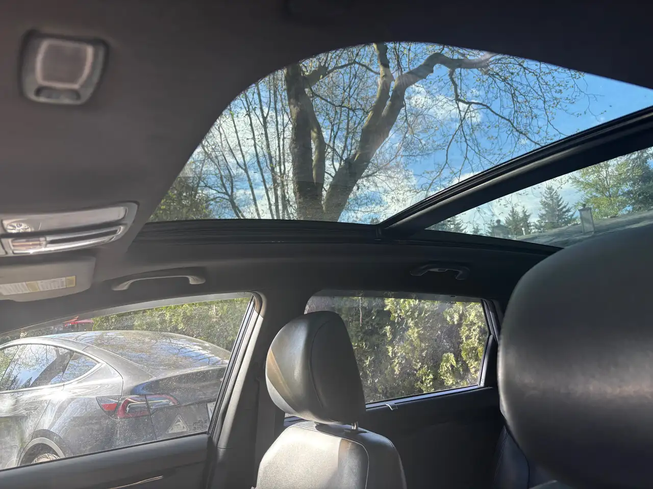 Kia Rondo снимка Kia Rondo