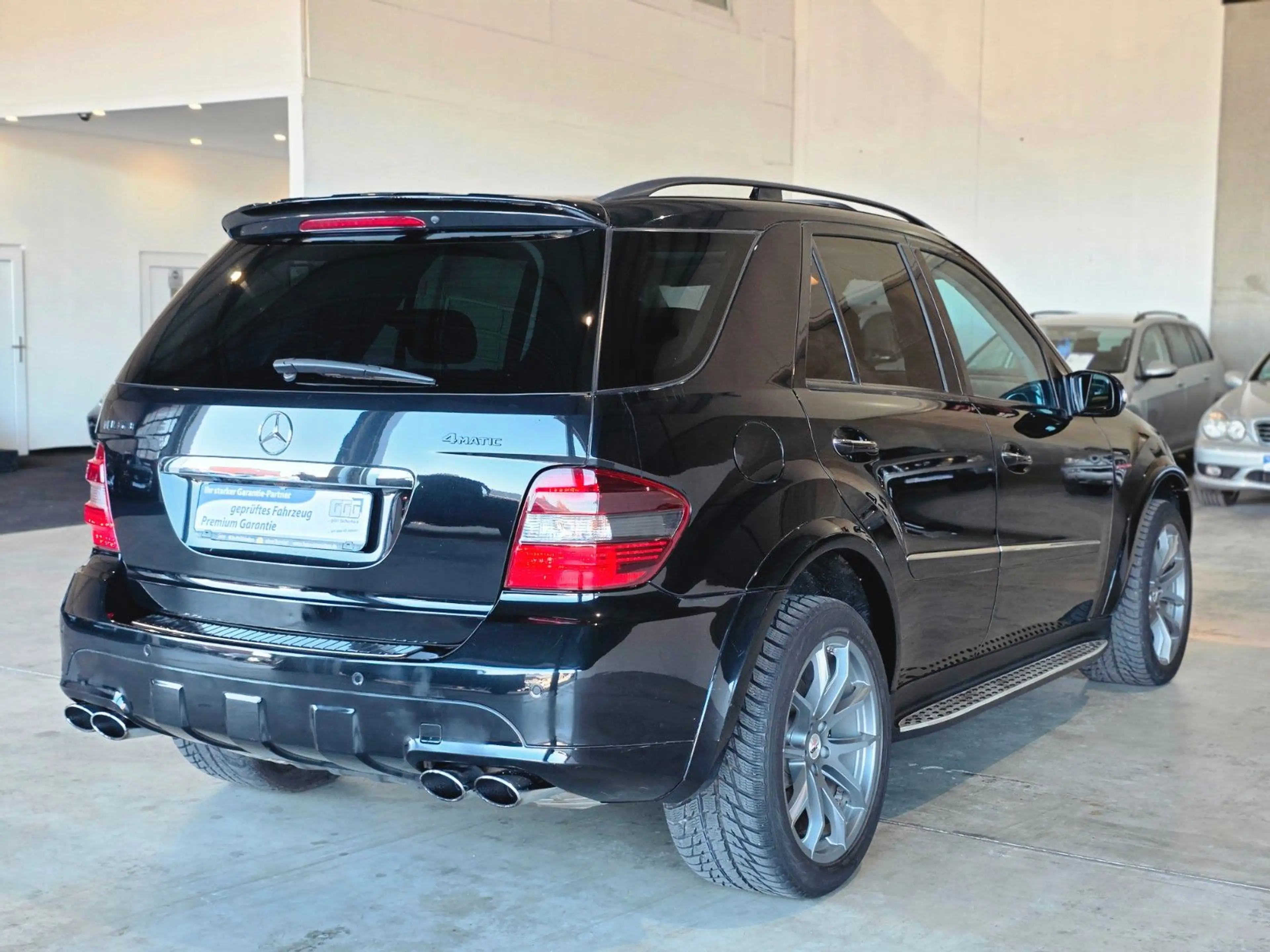 Mercedes-Benz ML 63 AMG ML 63 V8 AMG 4Matic|MEMORY|TV|HARMAN/KARDON|RFK — photo 6