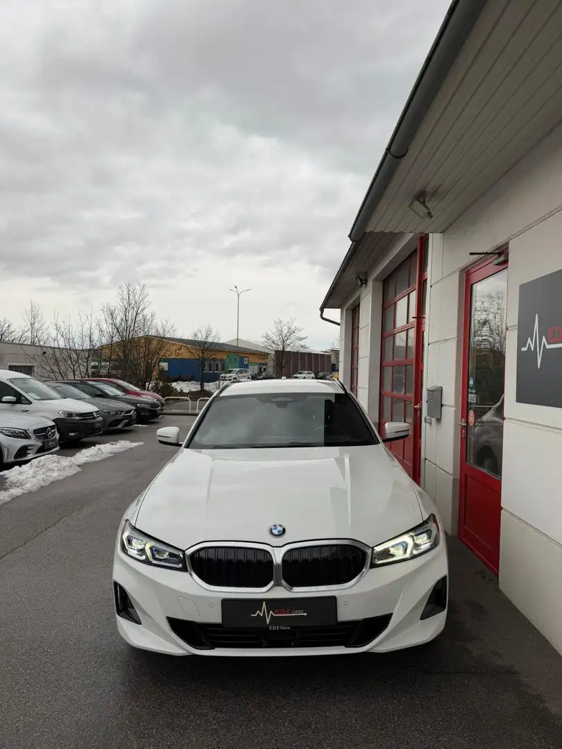 BMW 320 320d Touring Aut. Weiß - 2