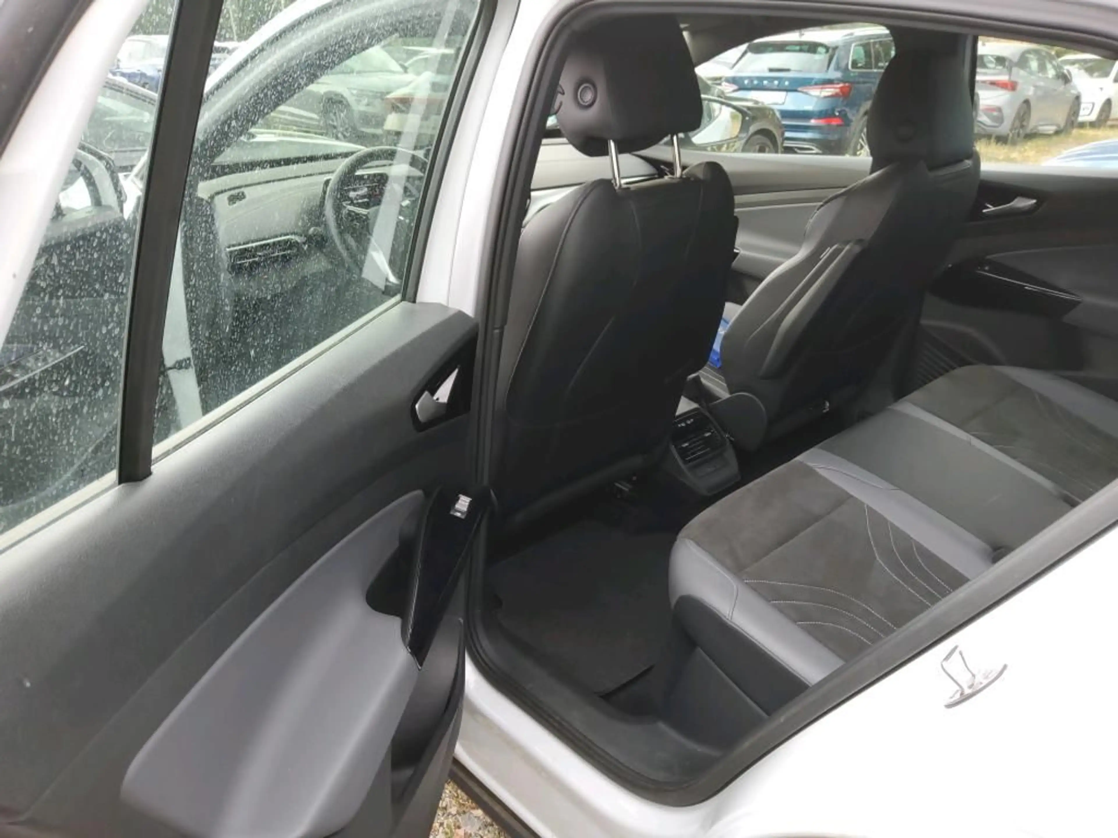 Volkswagen ID.5 Pro 82/77 kWh LED Rfk ACC SHZ Keyless — photo 7