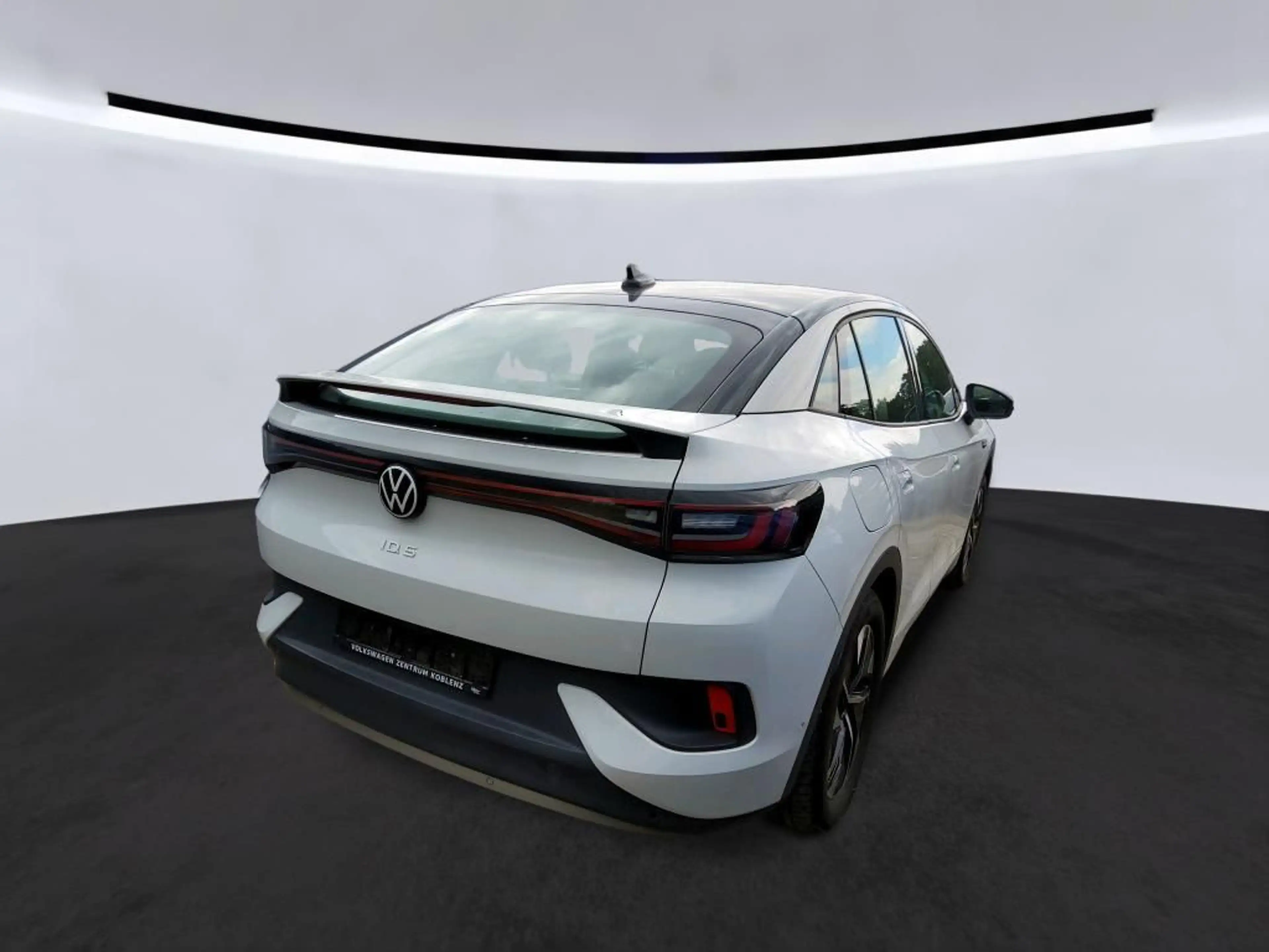 Volkswagen ID.5 Pro 82/77 kWh LED Rfk ACC SHZ Keyless — photo 4