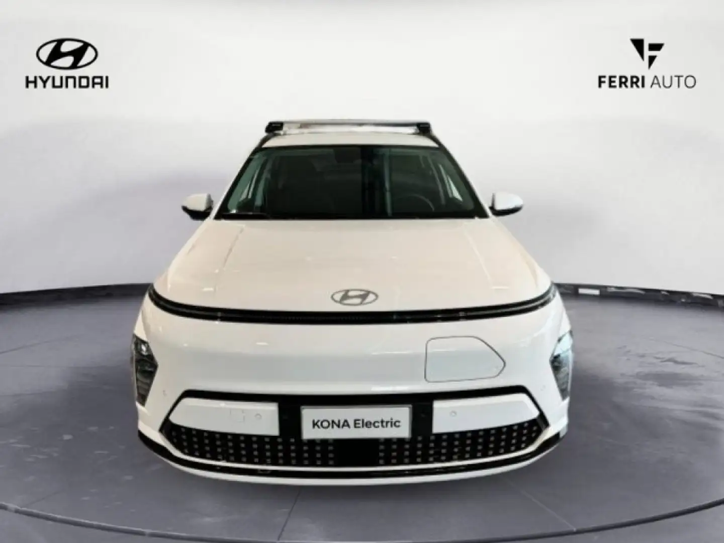 Hyundai KONA EV 48.4 KWh XLine Bianco - 2