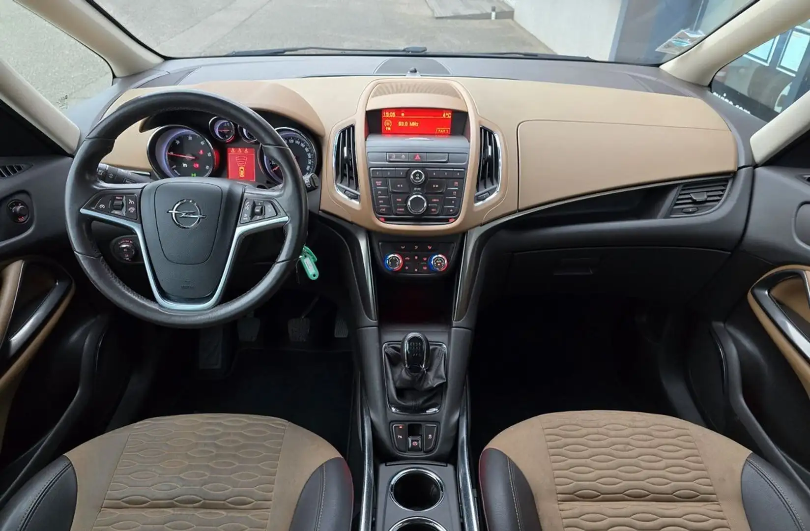 Opel Zafira Tourer 2.0 cdti 110ch cosmo - 2